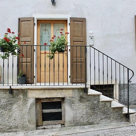 Casa Il Geranio Tenna Ospitar Exterior photo